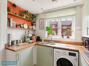 Kitchen- click for photo gallery